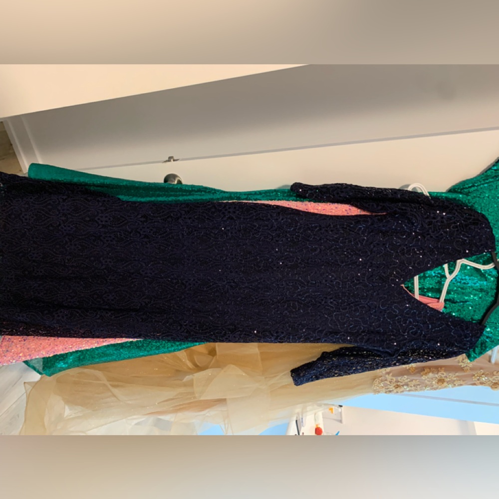 Women prom dress size medium to large